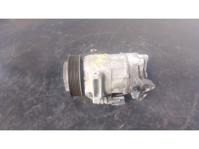 Recambio de compresor aire acondicionado para renault megane iii hatchback (bz0/1_, b3_) 1.2 tce (bz2b, bz11) referencia OEM IAM
