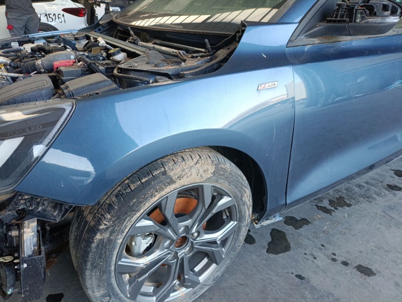 Recambio de aleta delantera izquierda para ford focus iv (hn) 1.5 ecoblue referencia OEM IAM   