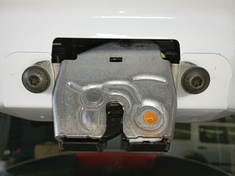 Recambio de cerradura maletero / porton para ford focus iv turnier (hp) 1.0 ecoboost mhev referencia OEM IAM   