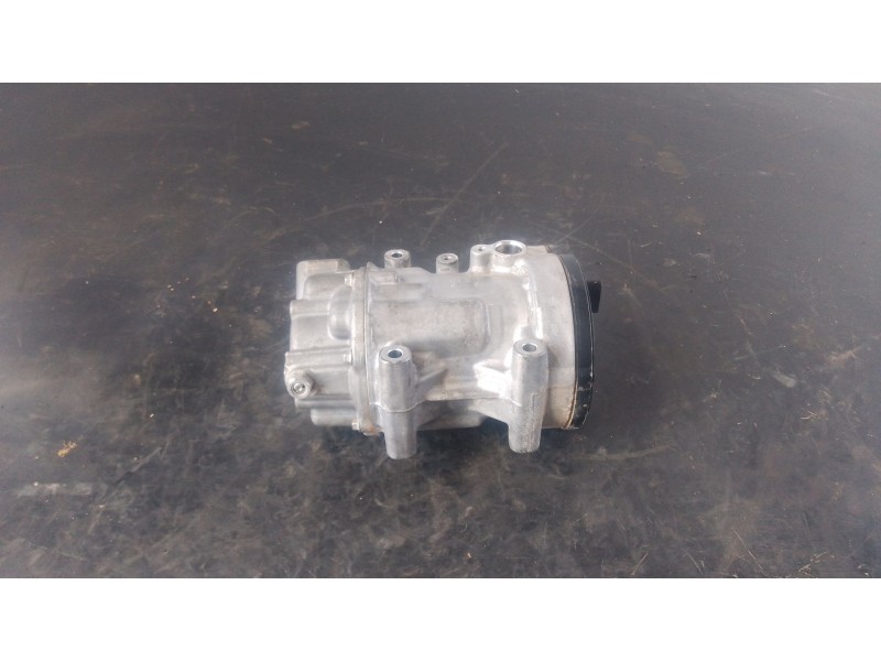 Recambio de compresor aire acondicionado para toyota corolla station wagon (_e21_) 1.8 vvti hybrid (zwe219) referencia OEM IAM  