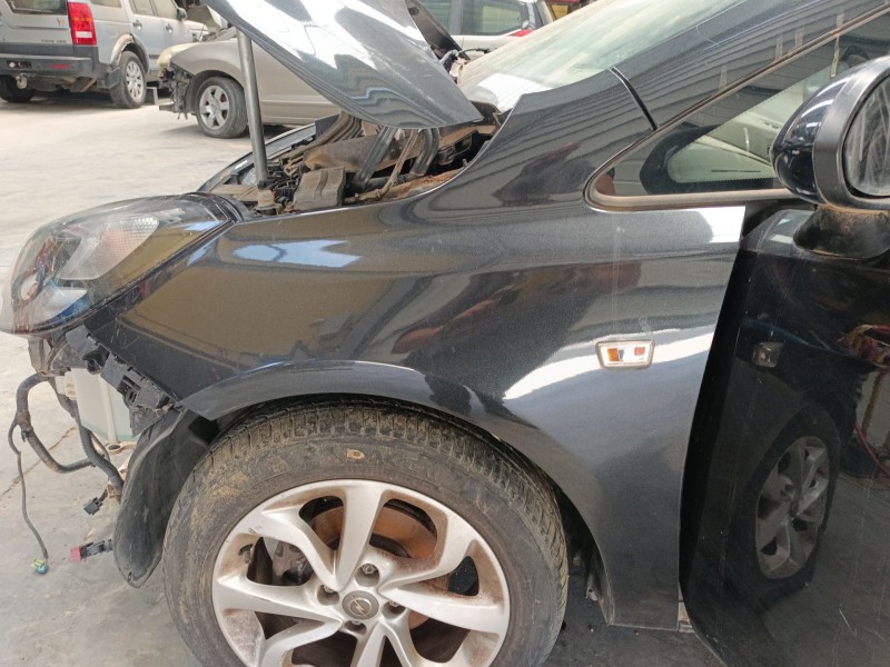 Recambio de aleta delantera izquierda para opel corsa e (x15) 1.4 (08, 68) referencia OEM IAM   