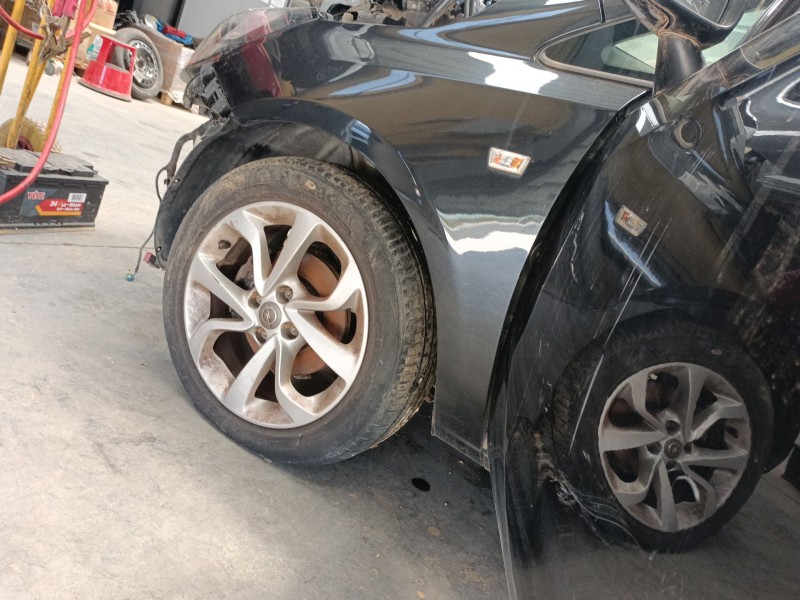 Recambio de aleta delantera izquierda para opel corsa e (x15) 1.4 (08, 68) referencia OEM IAM   