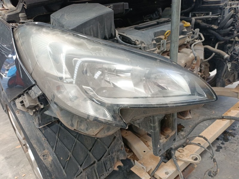 Recambio de faro derecho para opel corsa e (x15) 1.4 (08, 68) referencia OEM IAM 1EF01183006  