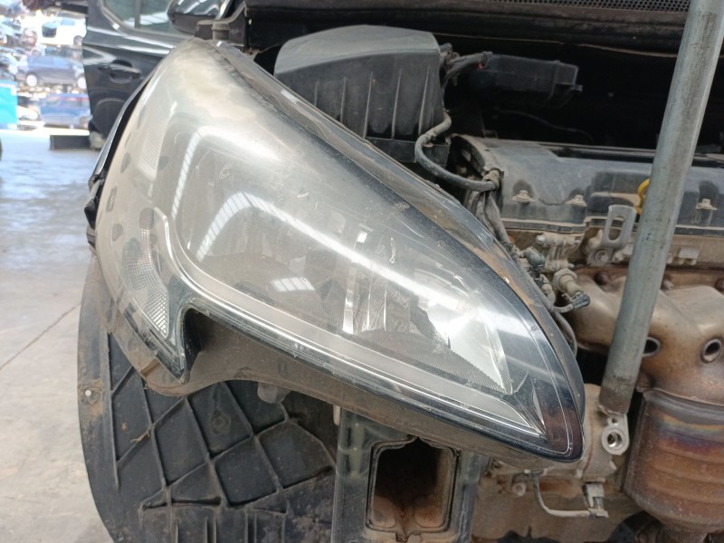 Recambio de faro derecho para opel corsa e (x15) 1.4 (08, 68) referencia OEM IAM 1EF01183006  