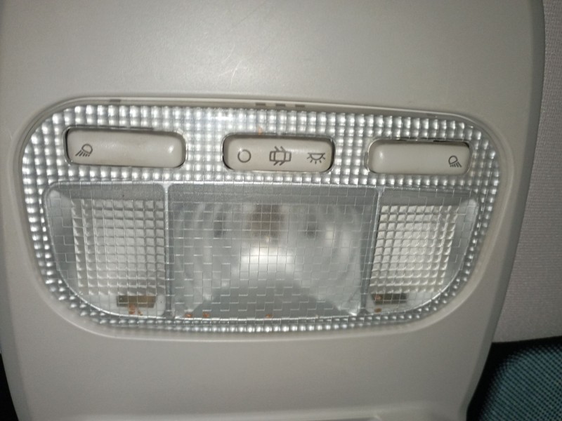 Recambio de luz interior para peugeot 5008 (0u_, 0e_) 1.6 hdi referencia OEM IAM   