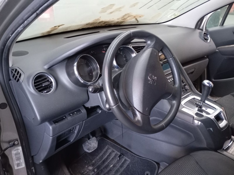 Recambio de salpicadero para peugeot 5008 (0u_, 0e_) 1.6 hdi referencia OEM IAM   