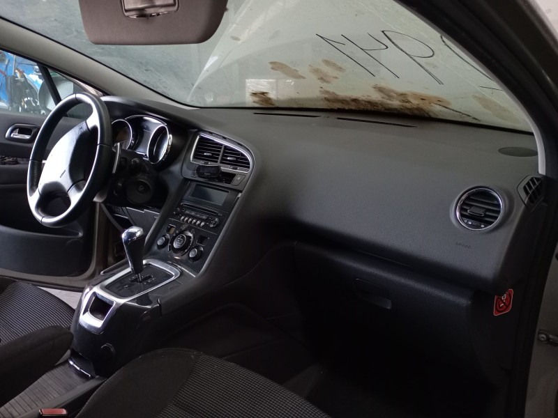 Recambio de salpicadero para peugeot 5008 (0u_, 0e_) 1.6 hdi referencia OEM IAM   