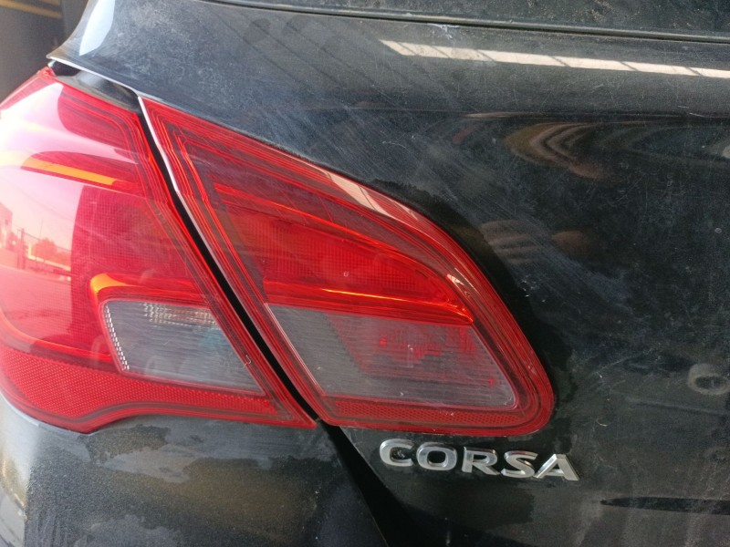 Recambio de piloto trasero izquierdo porton para opel corsa e (x15) 1.4 (08, 68) referencia OEM IAM   