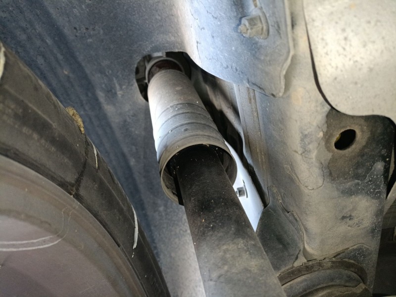 Recambio de amortiguador trasero izquierdo para opel corsa e (x15) 1.4 (08, 68) referencia OEM IAM   