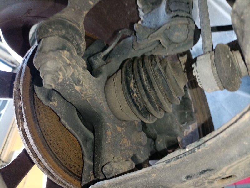 Recambio de mangueta delantera izquierda para opel corsa e (x15) 1.4 (08, 68) referencia OEM IAM   
