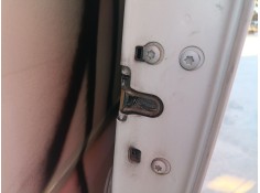 CERRADURA PUERTA TRASERA DERECHA 