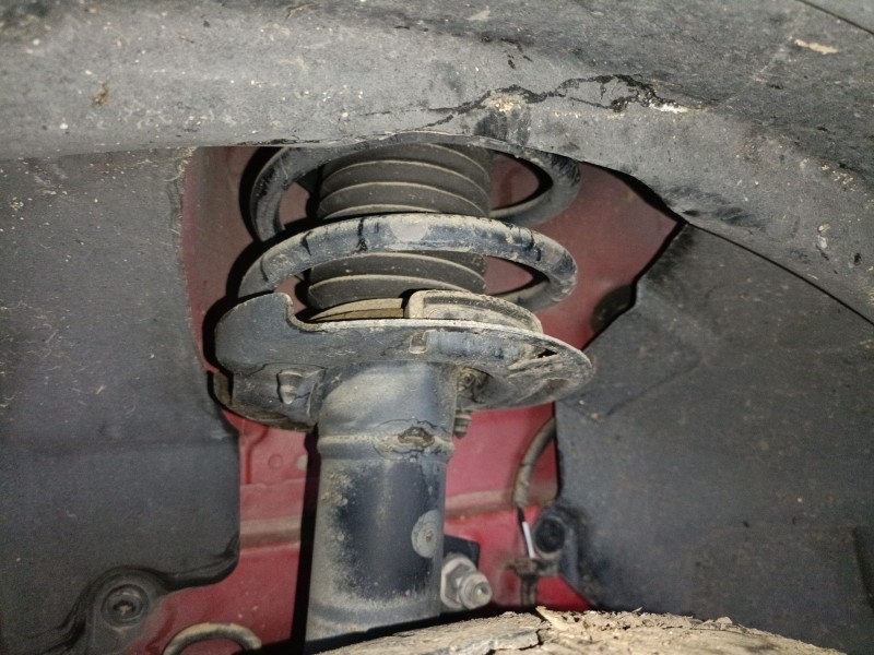 Recambio de amortiguador delantero izquierdo para ford ecosport 1.0 ecoboost referencia OEM IAM   