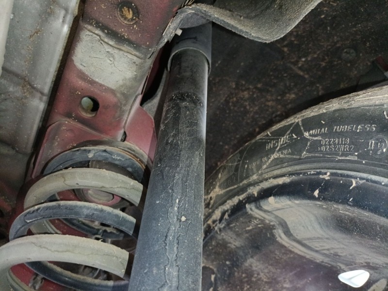 Recambio de amortiguador trasero derecho para ford ecosport 1.0 ecoboost referencia OEM IAM   