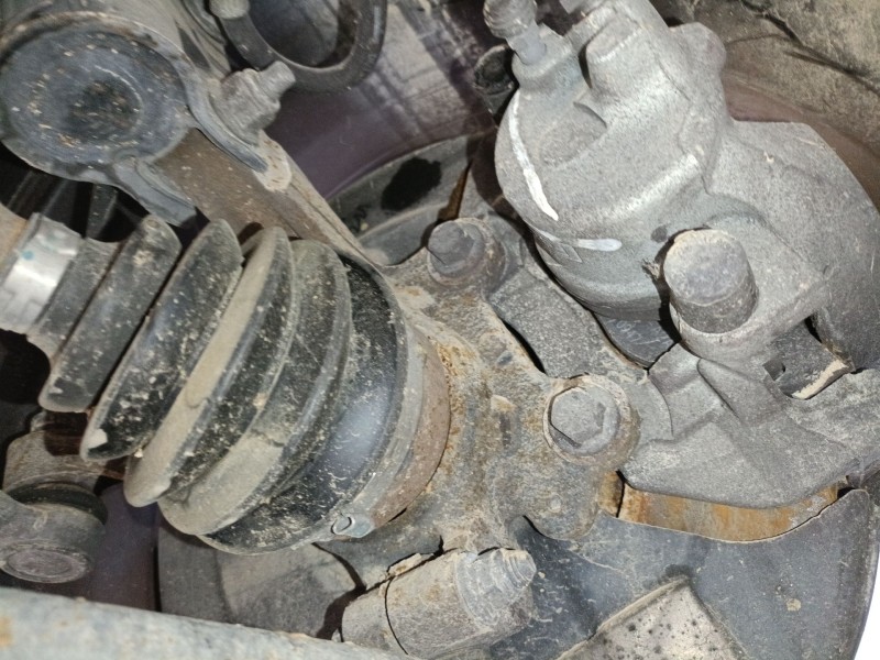 Recambio de mangueta delantera izquierda para ford ecosport 1.0 ecoboost referencia OEM IAM   