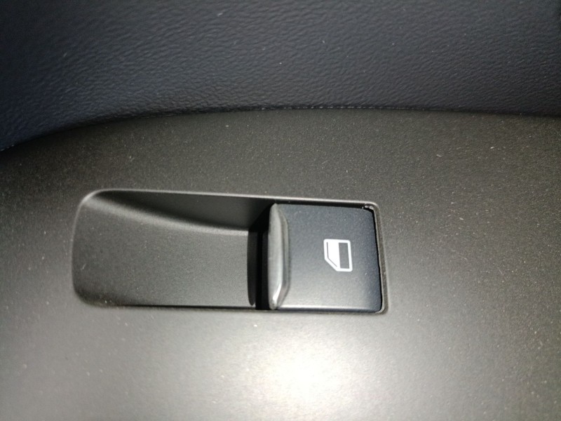 Recambio de mando elevalunas delantero derecho para ford focus iv (hn) 1.5 ecoblue referencia OEM IAM   