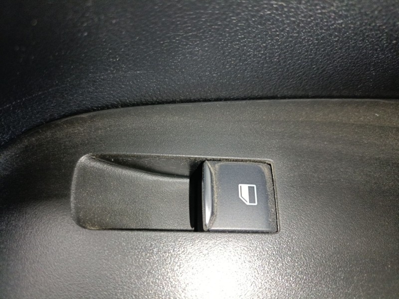 Recambio de mando elevalunas trasero derecho para ford focus iv (hn) 1.5 ecoblue referencia OEM IAM   