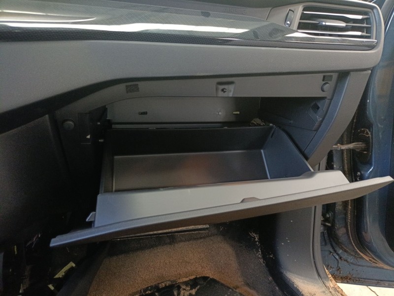 Recambio de guantera para ford focus iv (hn) 1.5 ecoblue referencia OEM IAM   