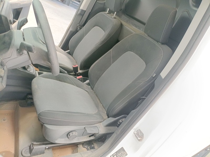 ford transit courier del año 2024