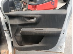 GUARNECIDO PUERTA DELANTERA DERECHA 