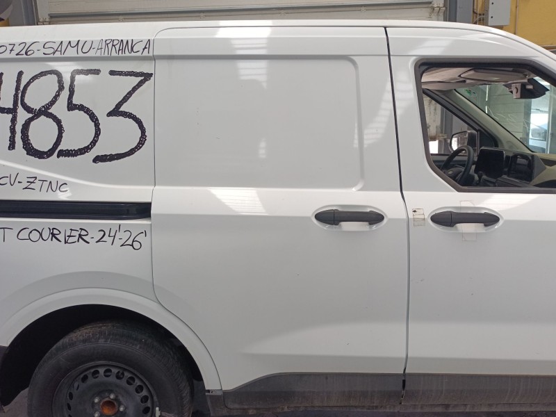 Recambio de puerta lateral corredera derecha para ford transit courier referencia OEM IAM   