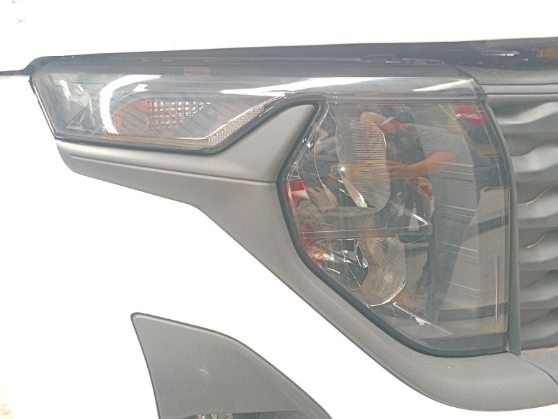Recambio de faro derecho para ford transit courier referencia OEM IAM   