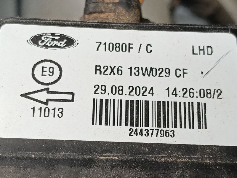 Recambio de faro derecho para ford transit courier referencia OEM IAM R2X613W029CF  