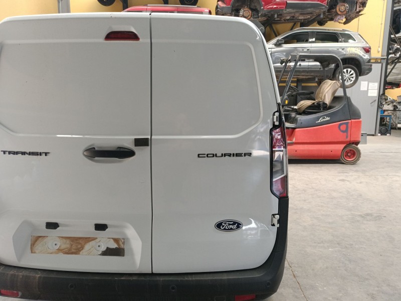 Recambio de porton trasero derecho para ford transit courier referencia OEM IAM   