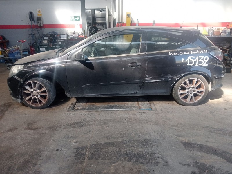 opel astra h gtc (a04) del año 2005