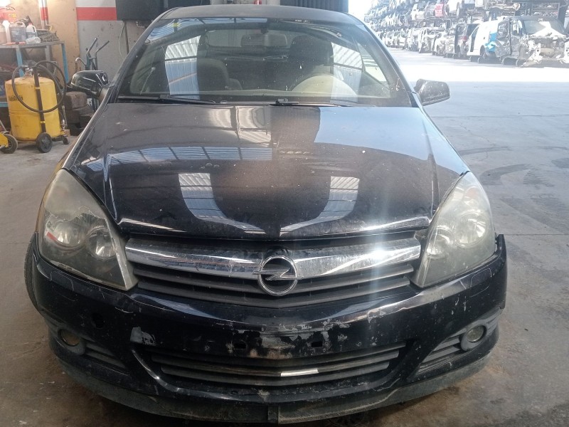 opel astra h gtc (a04) del año 2005