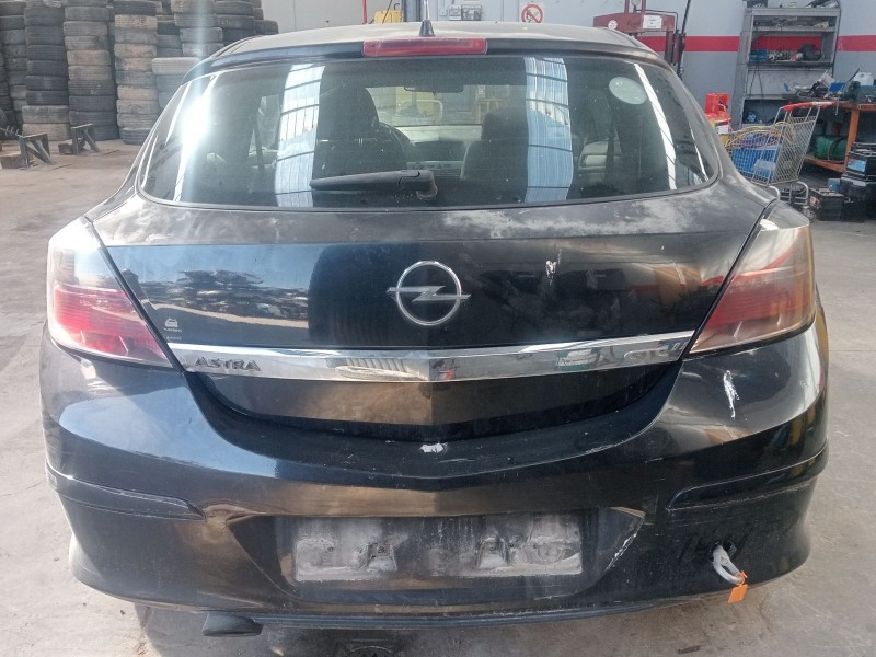 opel astra h gtc (a04) del año 2005