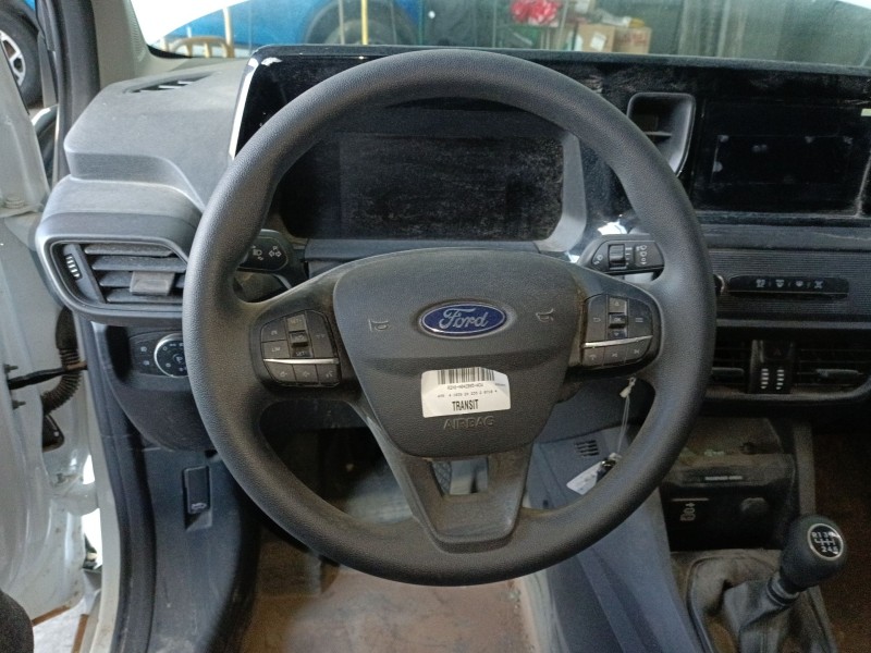 Recambio de volante para ford transit courier referencia OEM IAM   