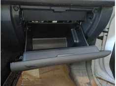 Recambio de guantera para ford transit courier referencia OEM IAM    2