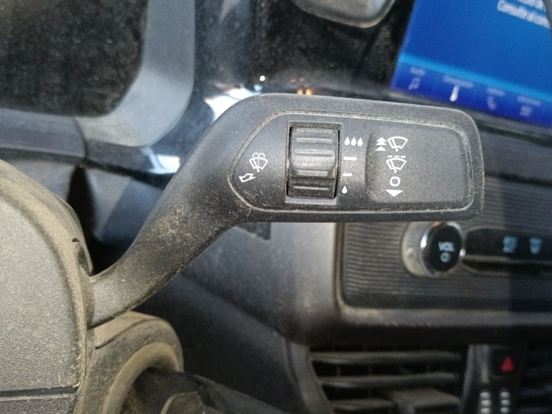 Recambio de mando limpia para ford transit courier referencia OEM IAM   