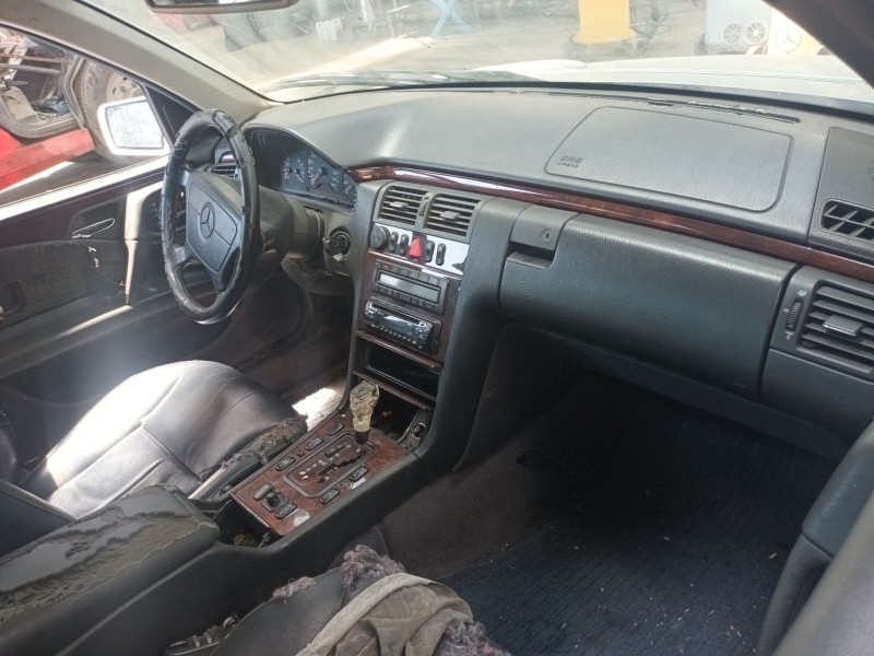 mercedes-benz clase e (w210) del año 1996