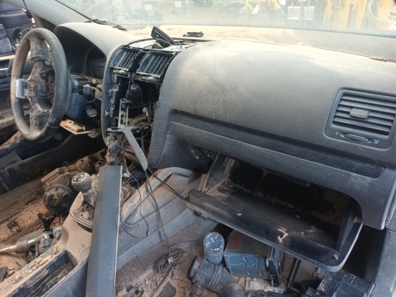 volkswagen golf v (1k1) del año 2003