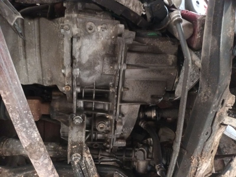 dacia logan (ls_) del año 2005