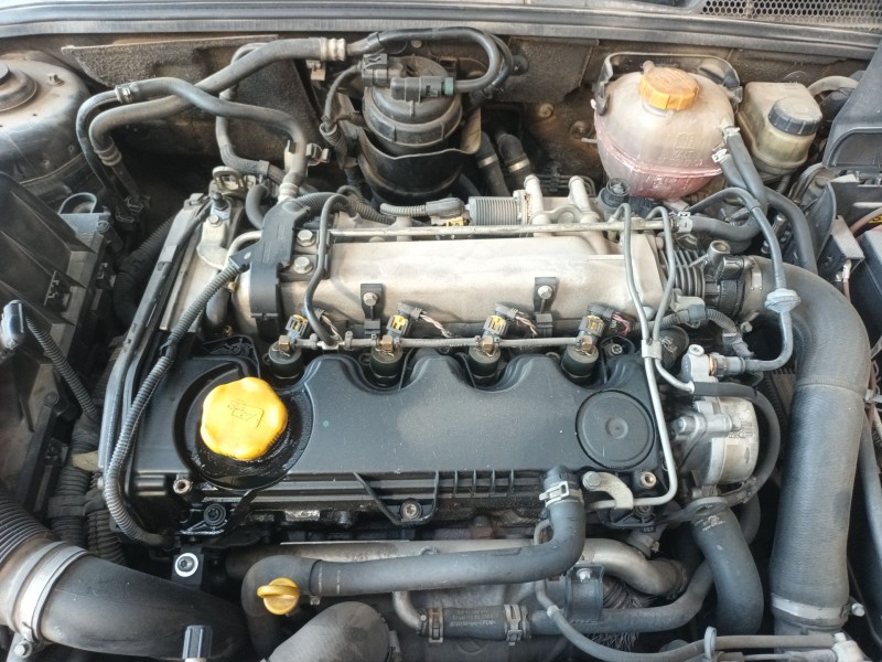 opel vectra c (z02) del año 2004