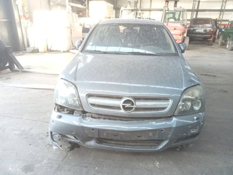 opel signum hatchback (z03) del año 2003