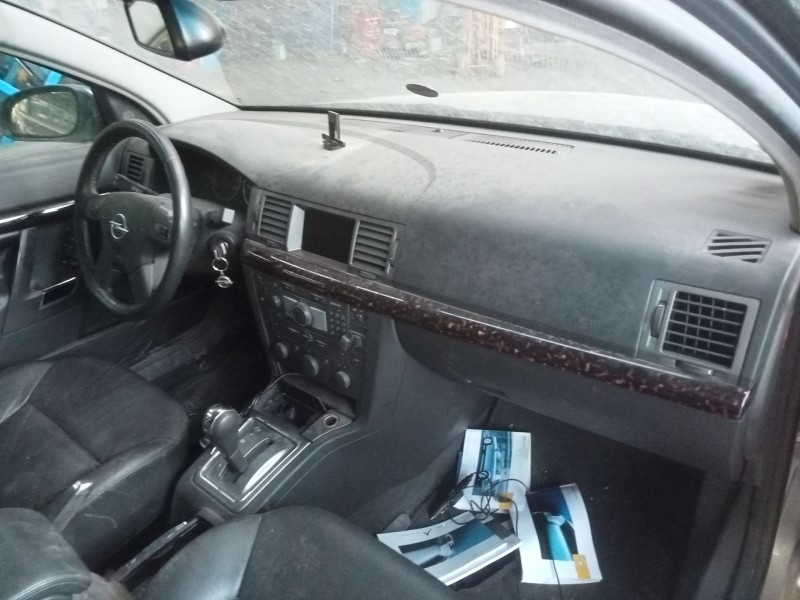 opel signum hatchback (z03) del año 2003