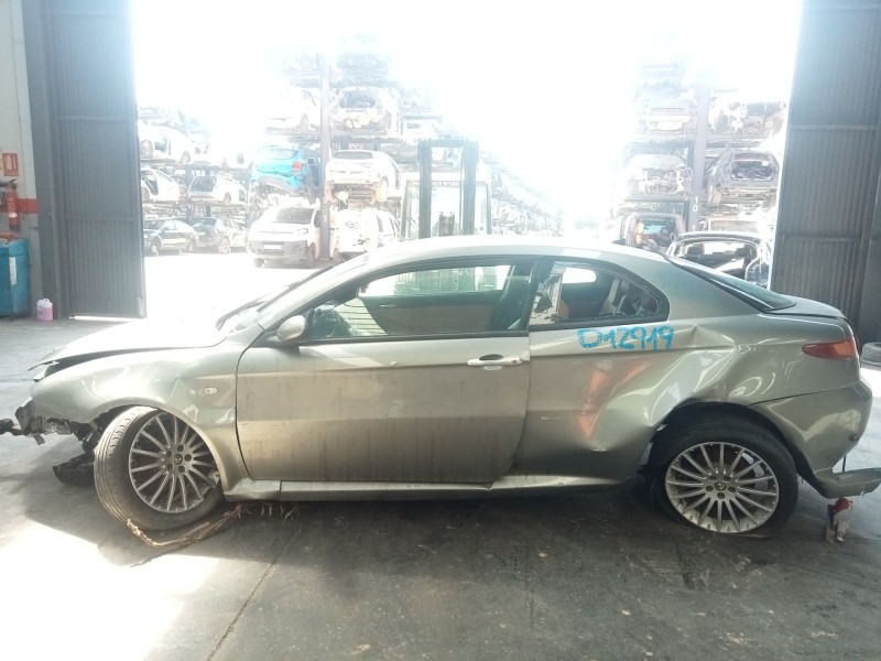 alfa romeo gt (937_) del año 2005
