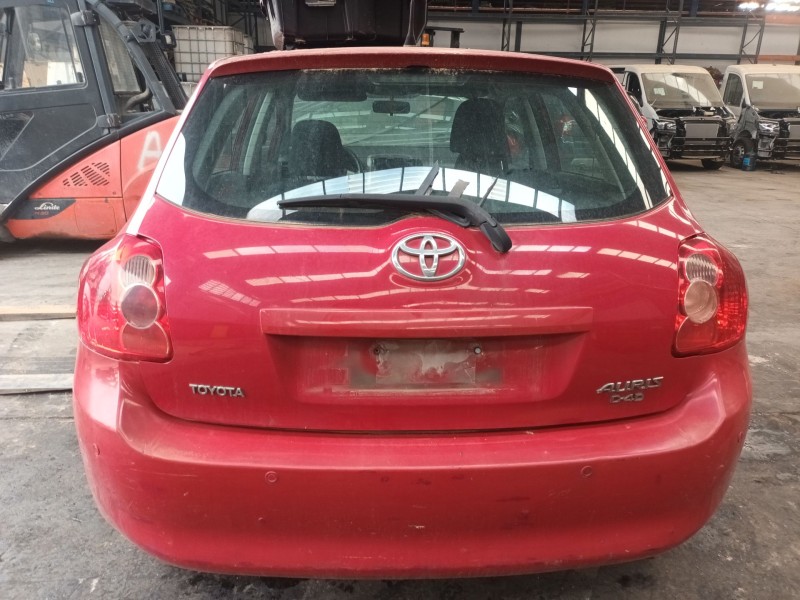 toyota auris (_e15_) del año 2007