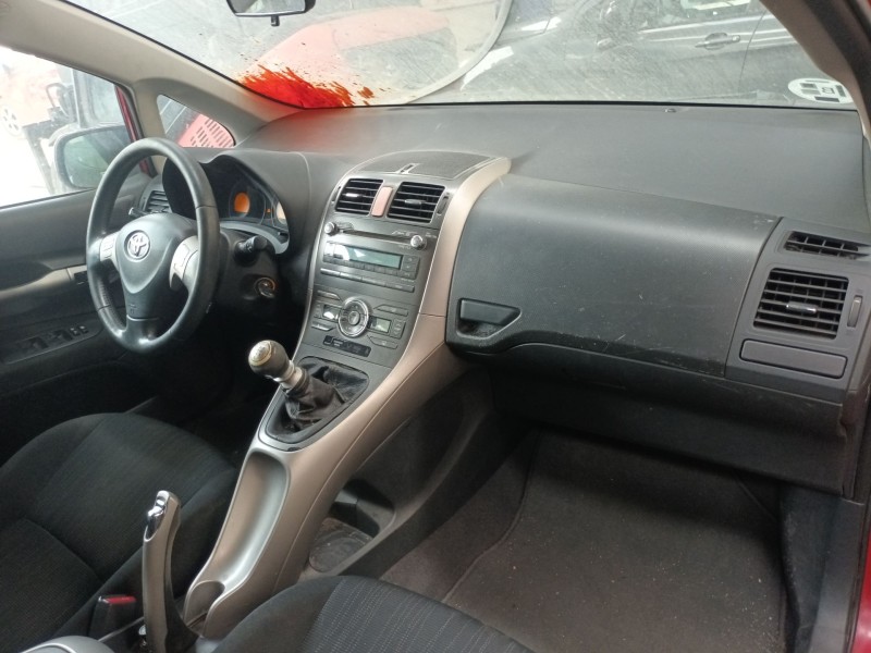 toyota auris (_e15_) del año 2007