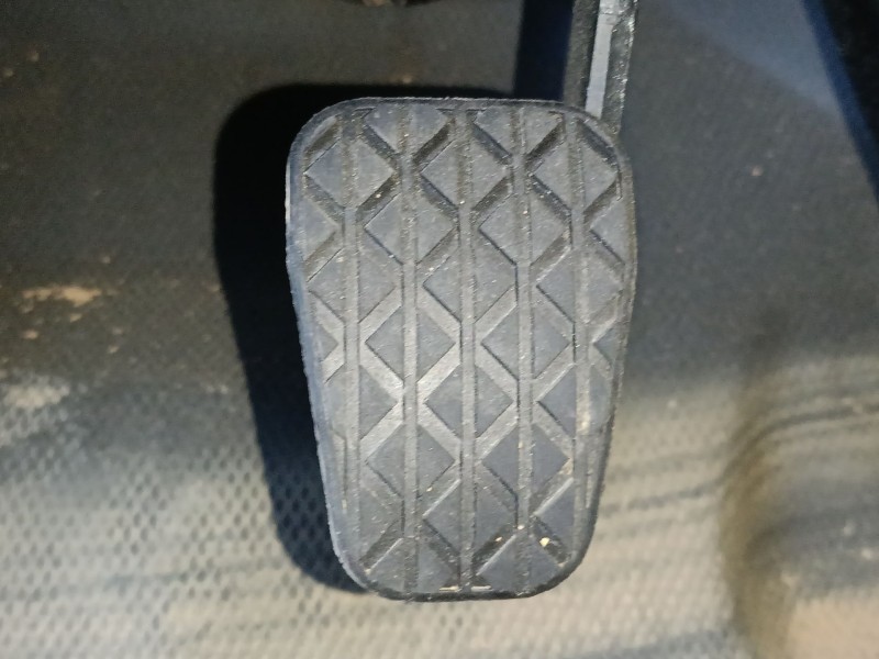 Recambio de pedal freno para ford transit courier referencia OEM IAM   