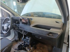 Recambio de salpicadero para ford transit courier referencia OEM IAM    2