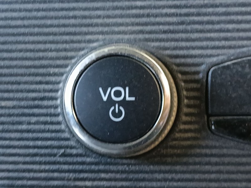 Recambio de sistema audio / radio cd para ford transit courier referencia OEM IAM   
