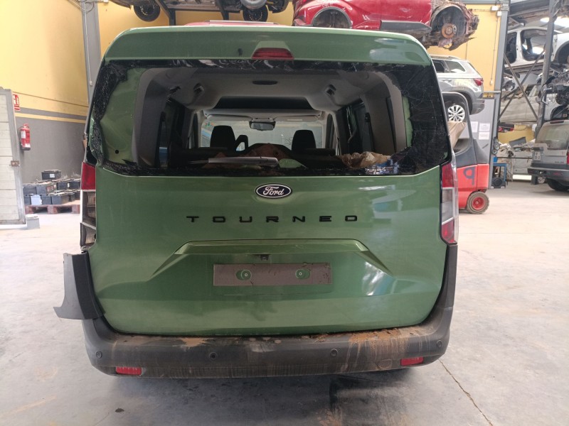 ford tourneo combi v769 del año 2024