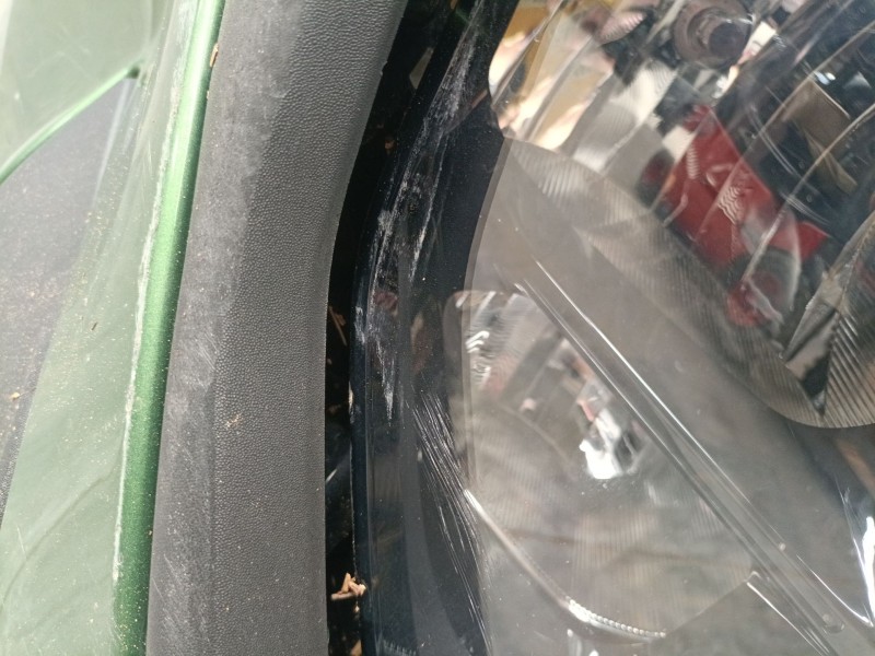 Recambio de faro derecho para ford tourneo combi v769 referencia OEM IAM   