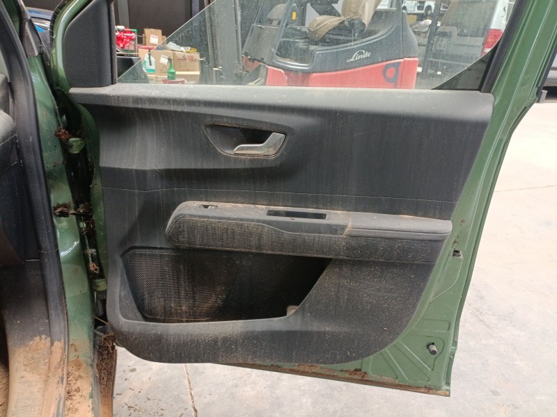 Recambio de guarnecido puerta delantera derecha para ford tourneo combi v769 referencia OEM IAM   