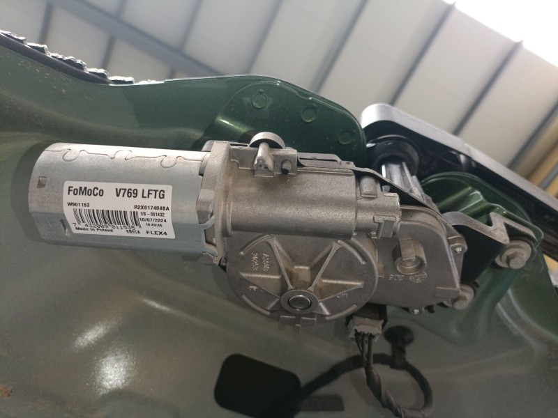 Recambio de motor limpia trasero para ford tourneo combi v769 referencia OEM IAM R2X617404BA  