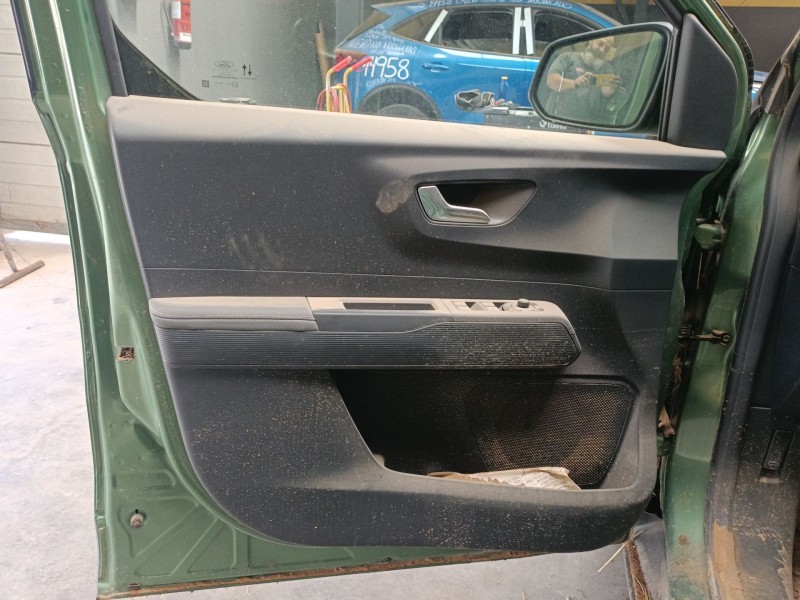 Recambio de guarnecido puerta delantera izquierda para ford tourneo combi v769 referencia OEM IAM   